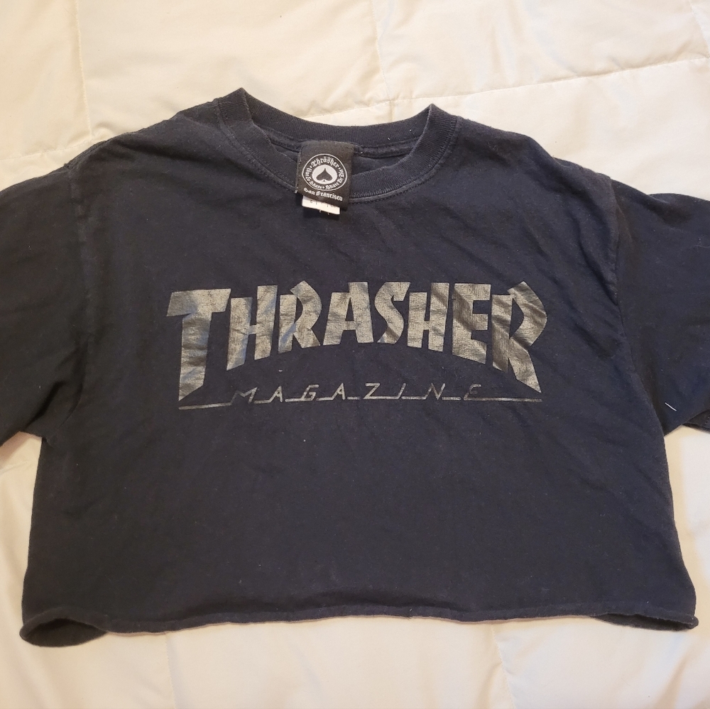 $10 off $60 ⭐️ Vintage Thrasher crop top size small